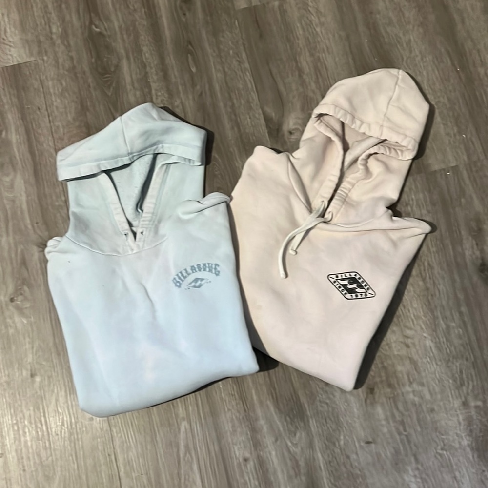 Set of billabong hoodies